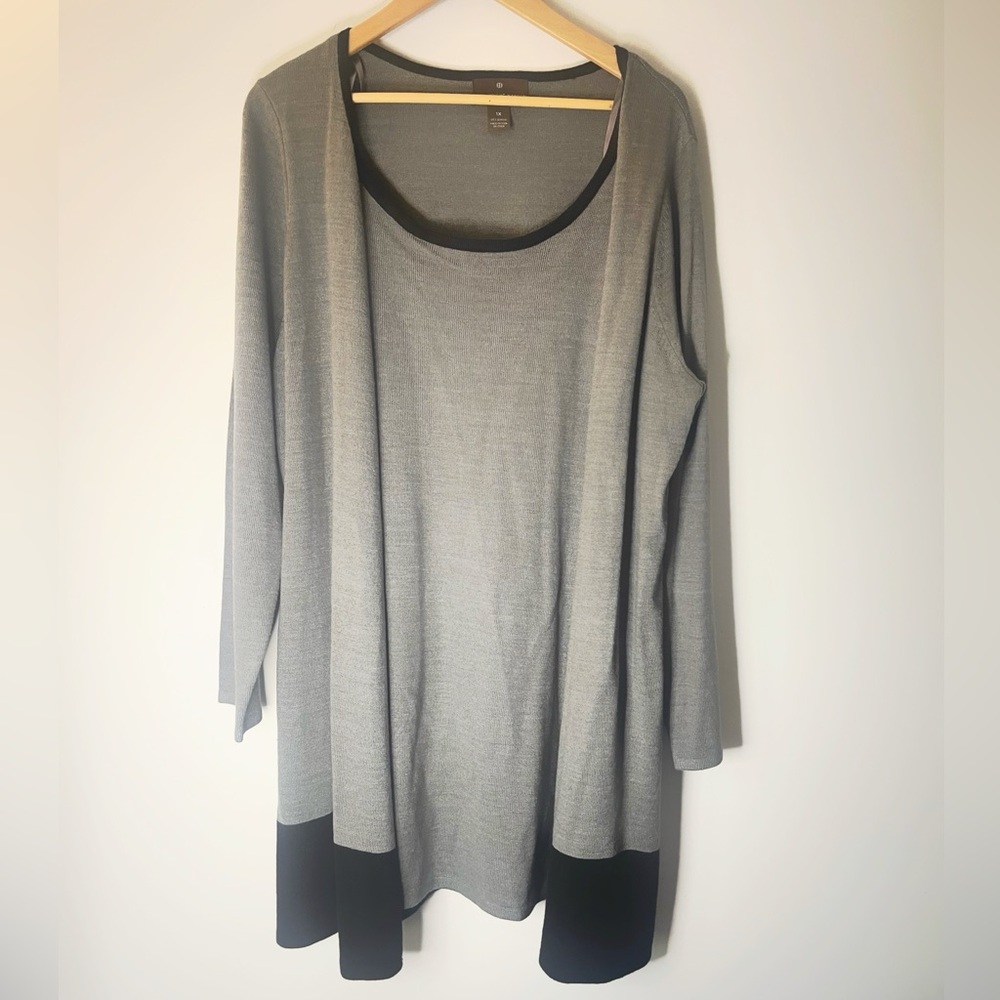 Elegant Gray and Black Women's Top